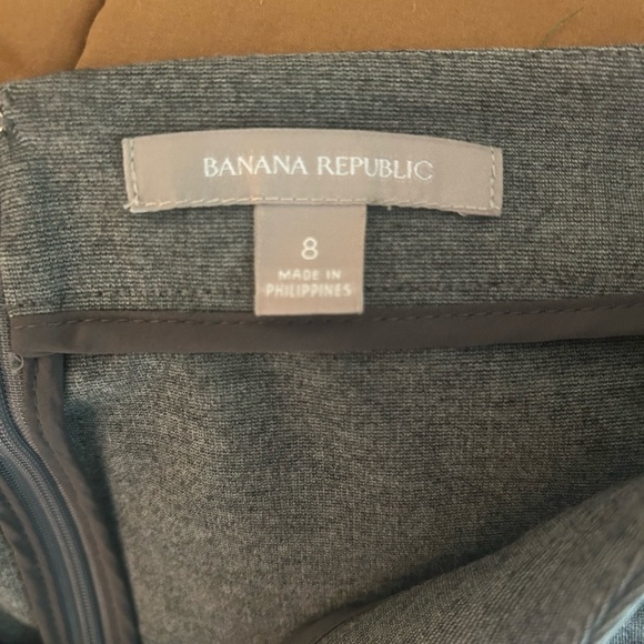 Banana Republic Fit and Flare Grey Mini Skirt Size 8 - Picture 5 of 7
